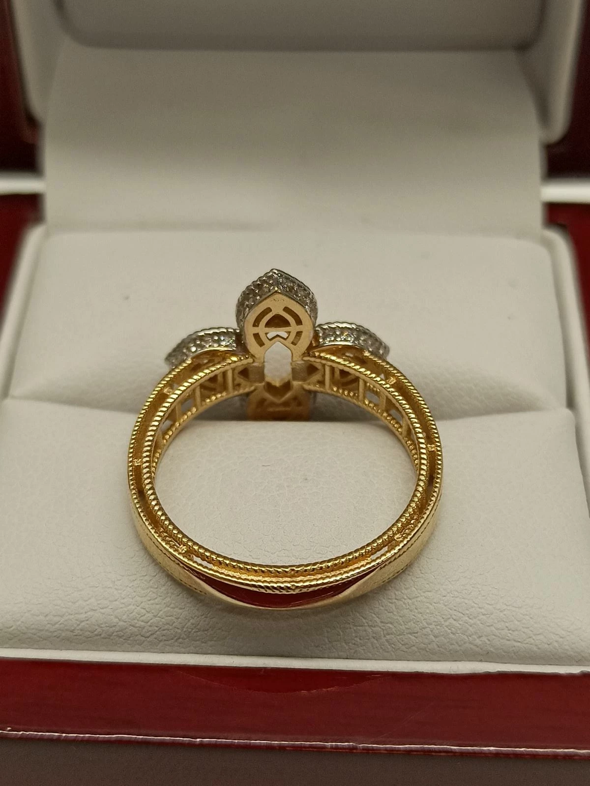 pierscionek-p585-rodzaj-wyrob-jubilerski