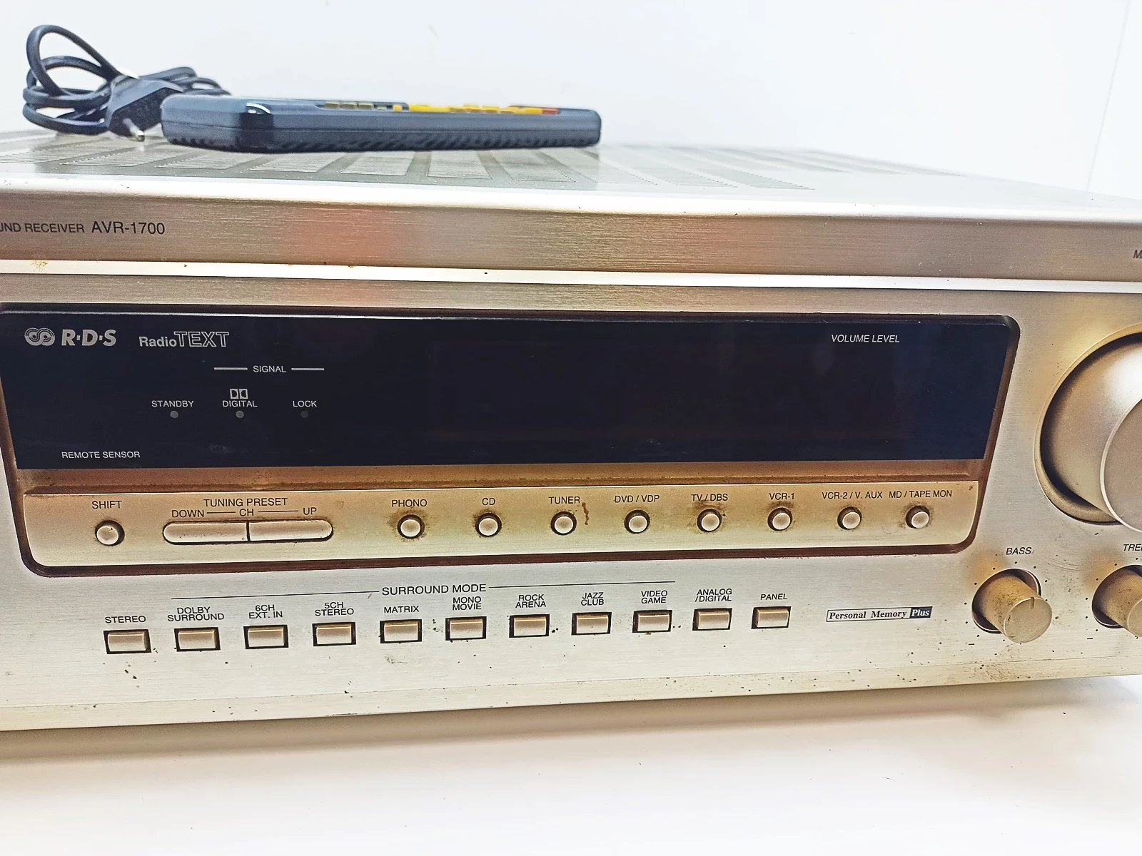 amplituner-denon-avr-1700-uszkodzony-kolor-srebrny