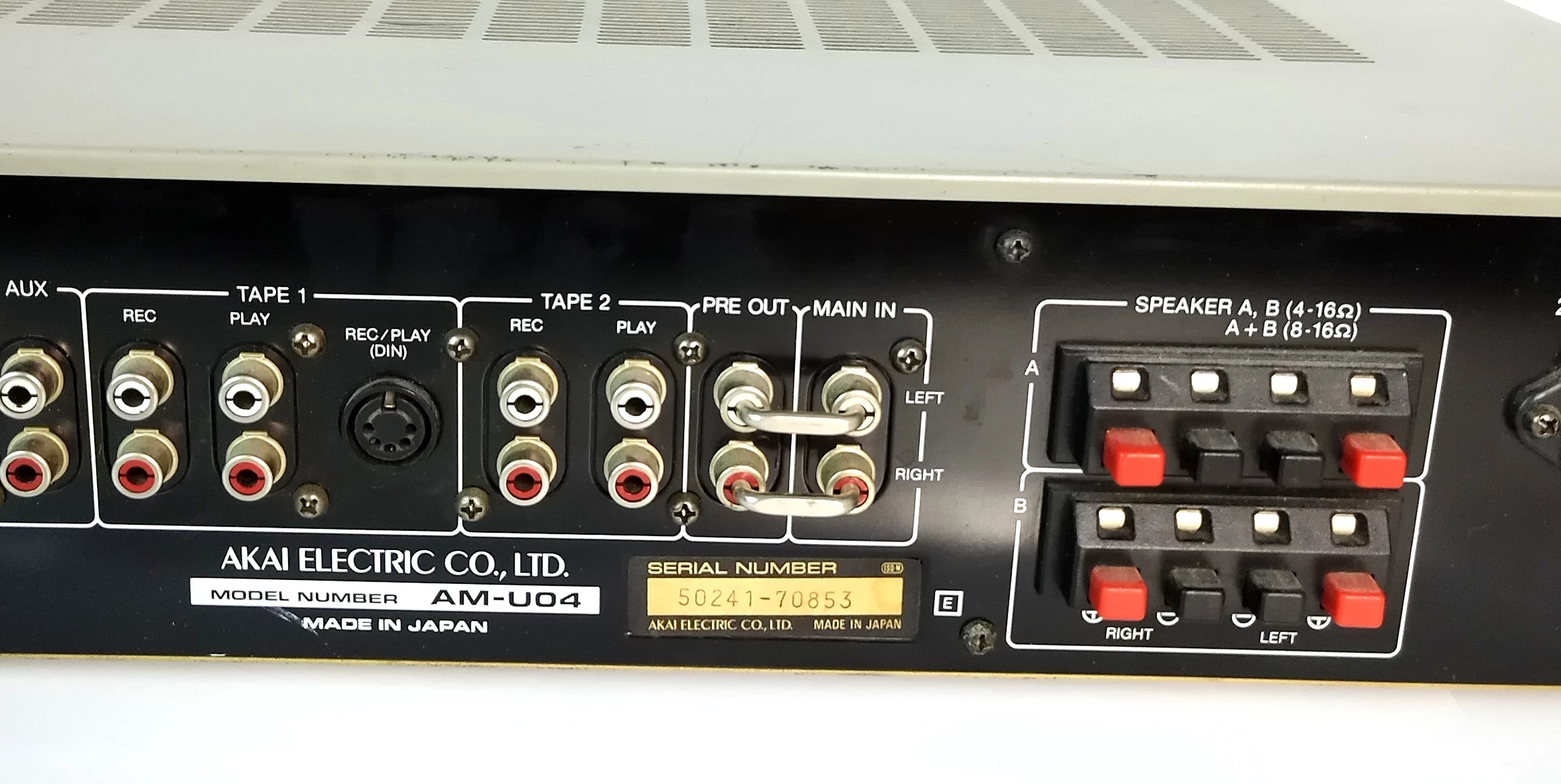 wzmacniacz-akai-am-u04-model-am-u04