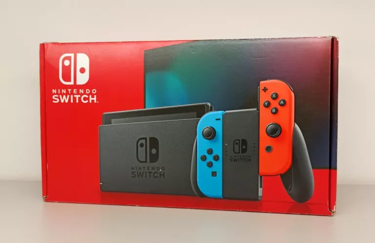 NINTENDO SWITCH HAC-001 W ŚWIETNYM STANIE! | Konsole