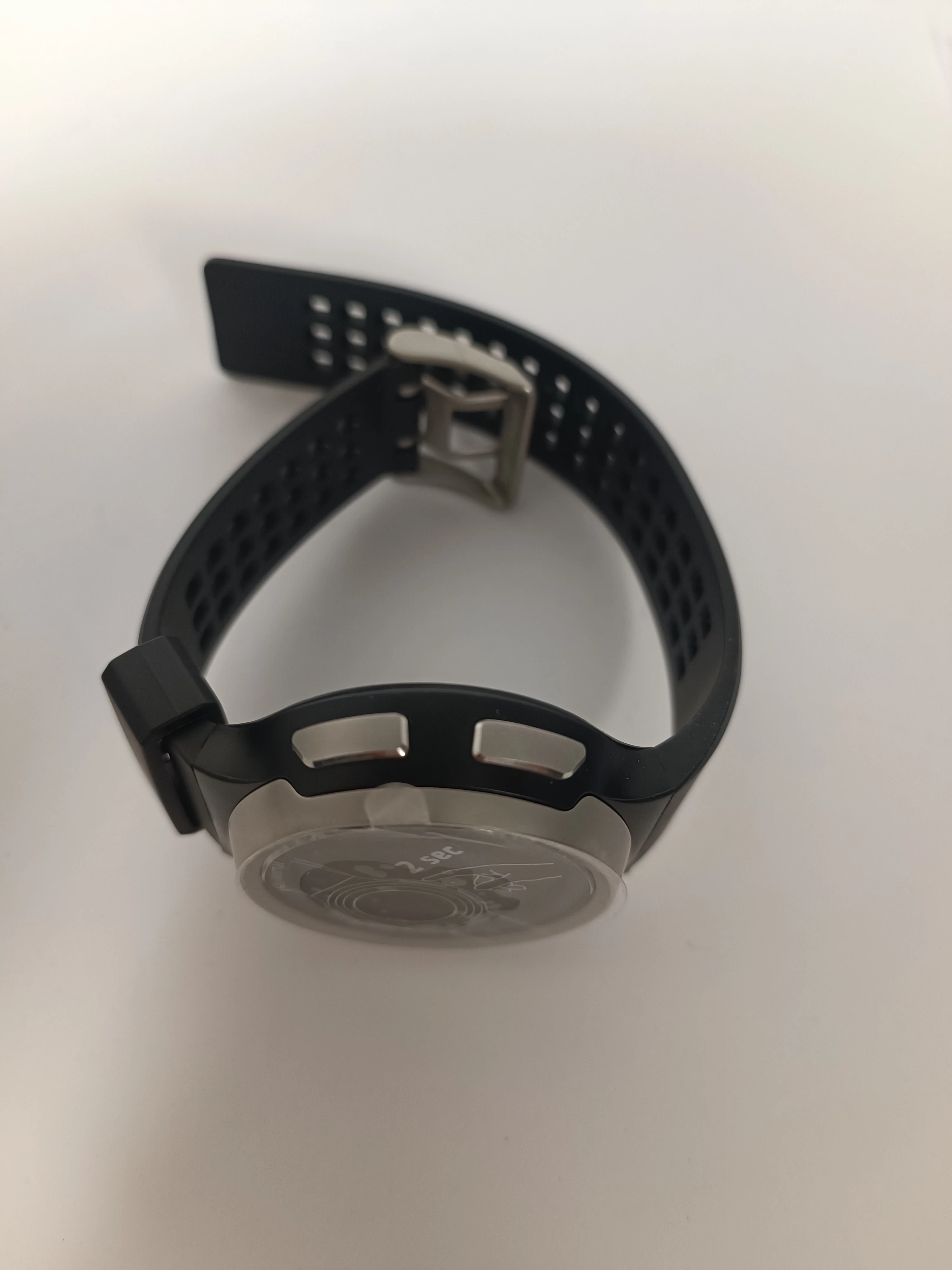 zegarek-meski-kalenji-w900-ksztalt-koperty-okragla