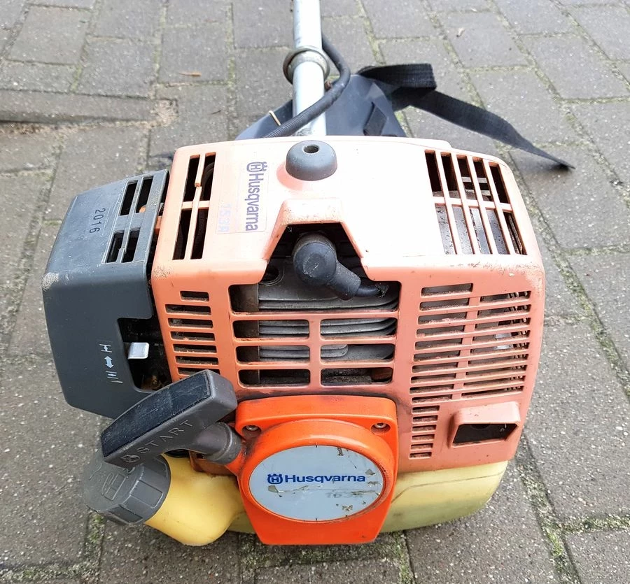 kosa-spalinowa-husqvarna-153r-marka-husqvarna