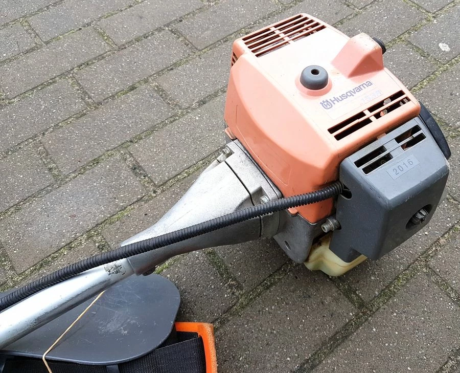 kosa-spalinowa-husqvarna-153r-waga-narzedzia-5