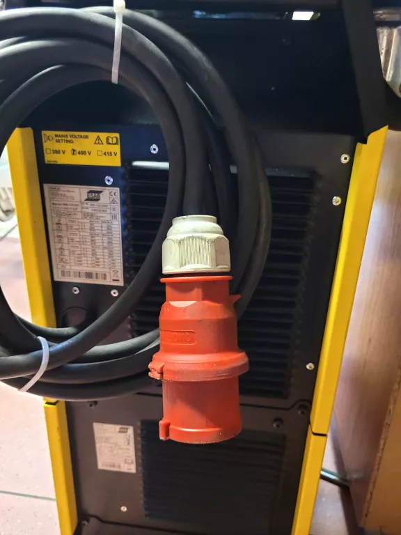 SPAWARKA PÓŁAUTOMAT ESAB WARRIOR 500I