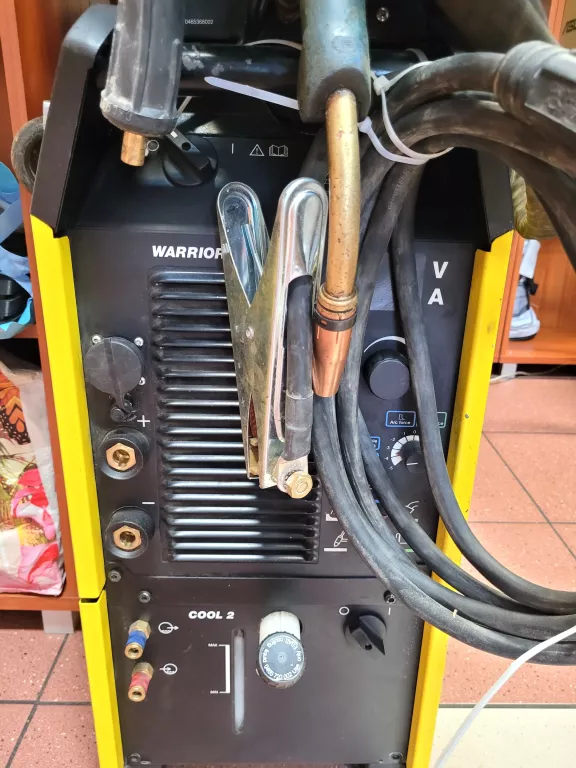 SPAWARKA PÓŁAUTOMAT ESAB WARRIOR 500I