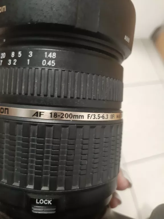 aparat-nikon-d5200-obiektyw-tamron-18-200lad-stan-uzywany