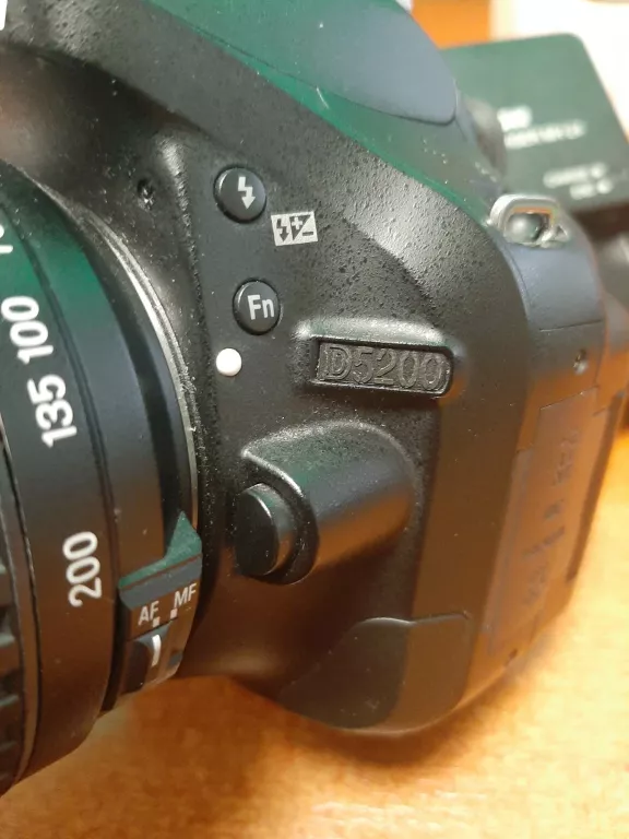 aparat-nikon-d5200-obiektyw-tamron-18-200lad-marka-nikon