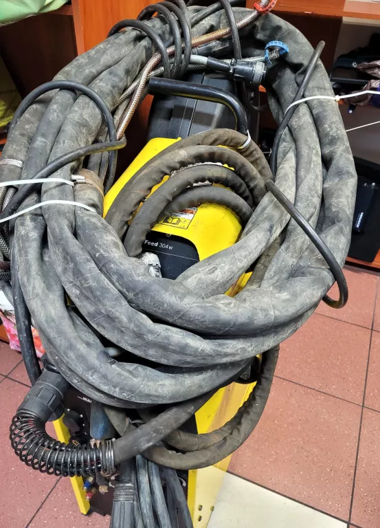SPAWARKA PÓŁAUTOMAT ESAB WARRIOR 500I