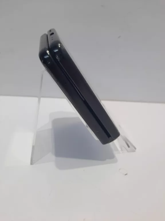 telefon-samsung-galaxy-z-flip-3-pamiec-ram-8-gb