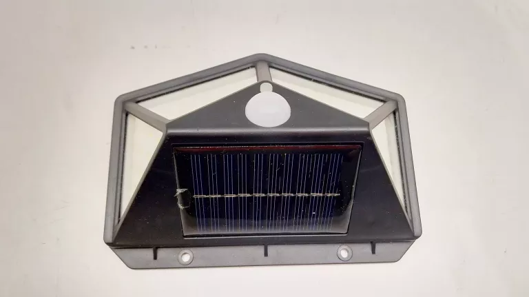 SOLARNA LAMPA ŚCIENNA JUMI IP44