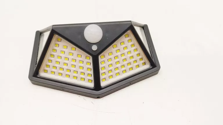 SOLARNA LAMPA ŚCIENNA JUMI IP44