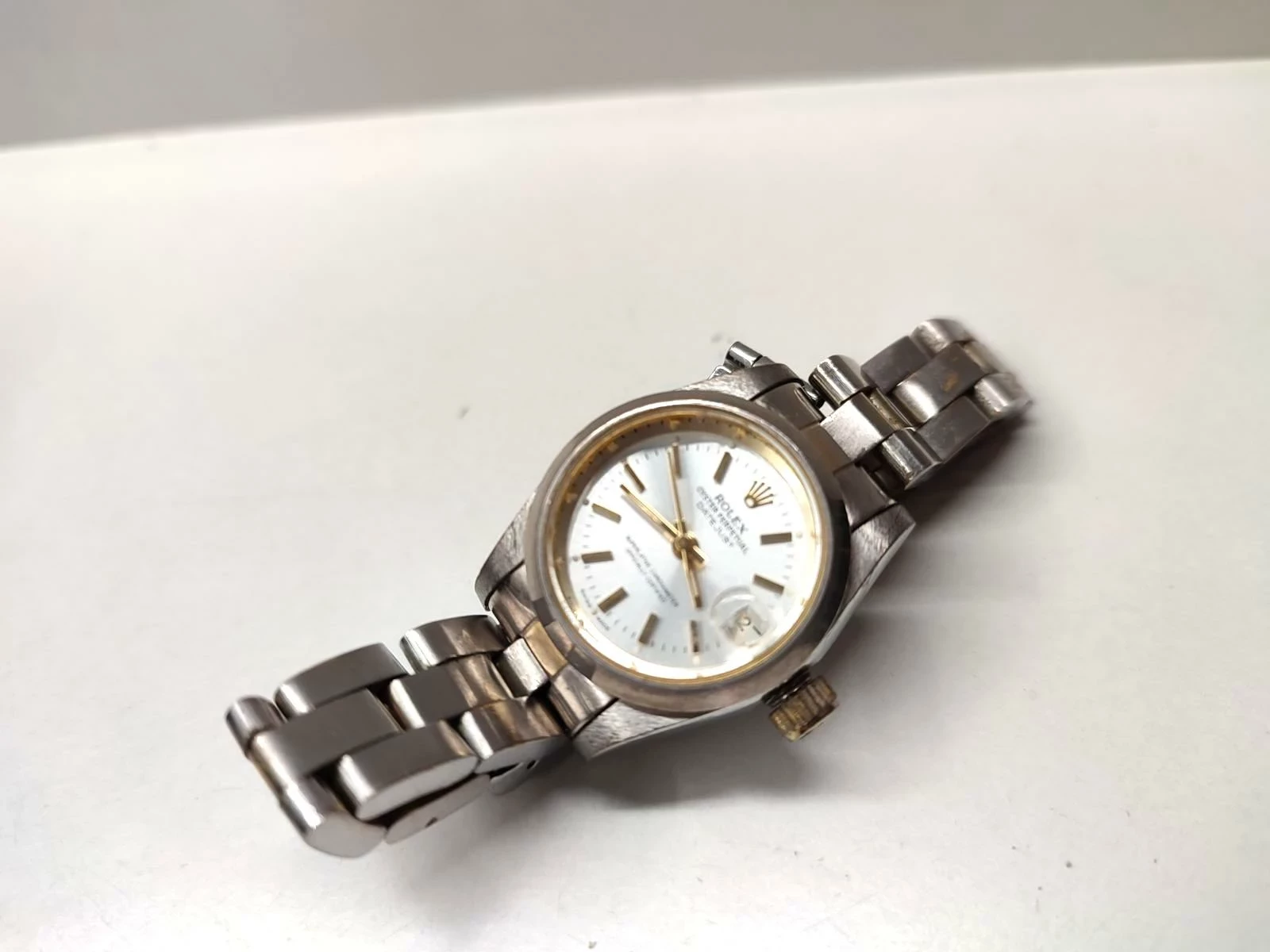 zegarek-damski-rolex-mechanizm-kwarcowy