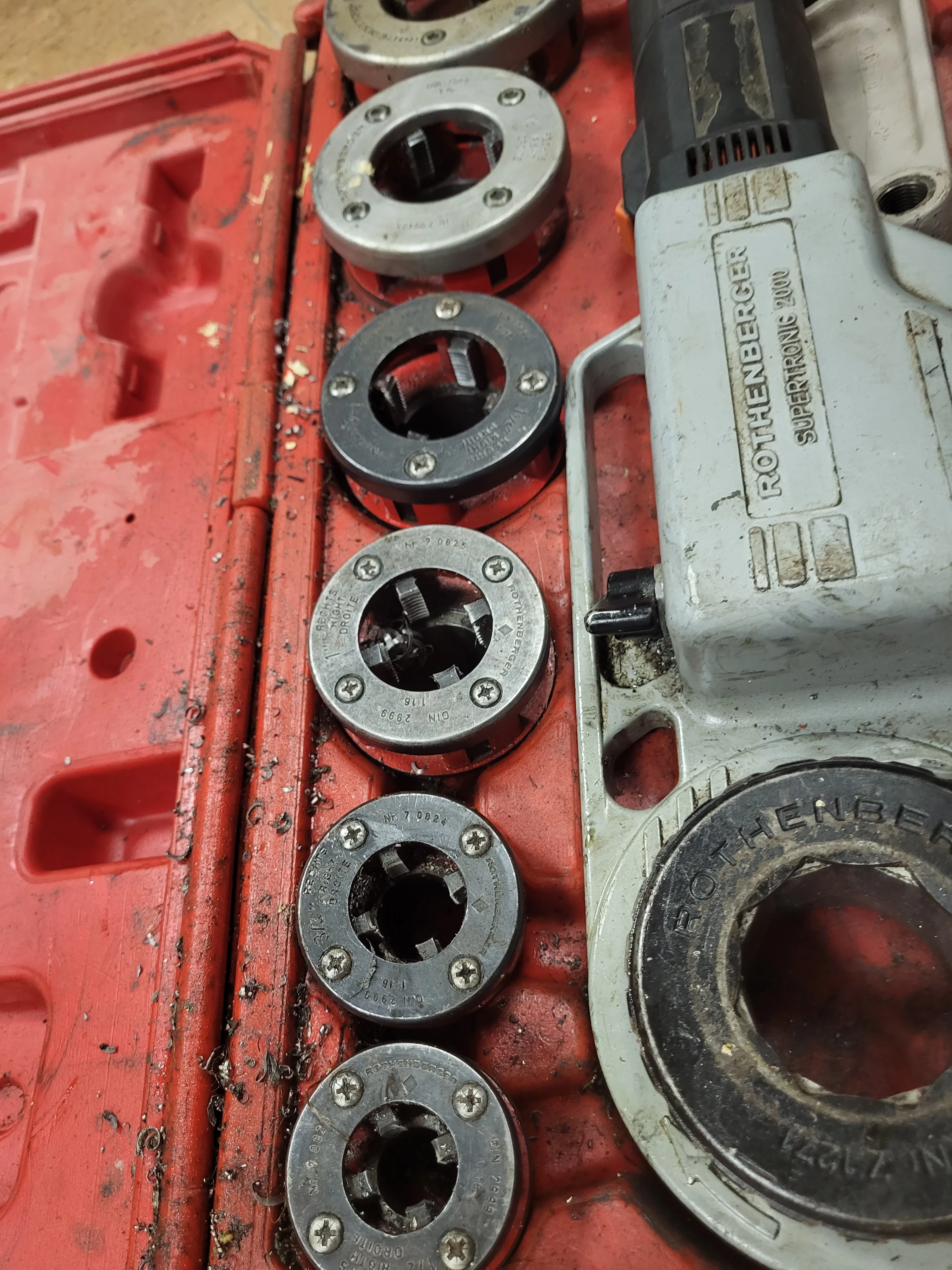 gwintownica-rothenberger-supertronic-2000-rodzaj-gwintownica