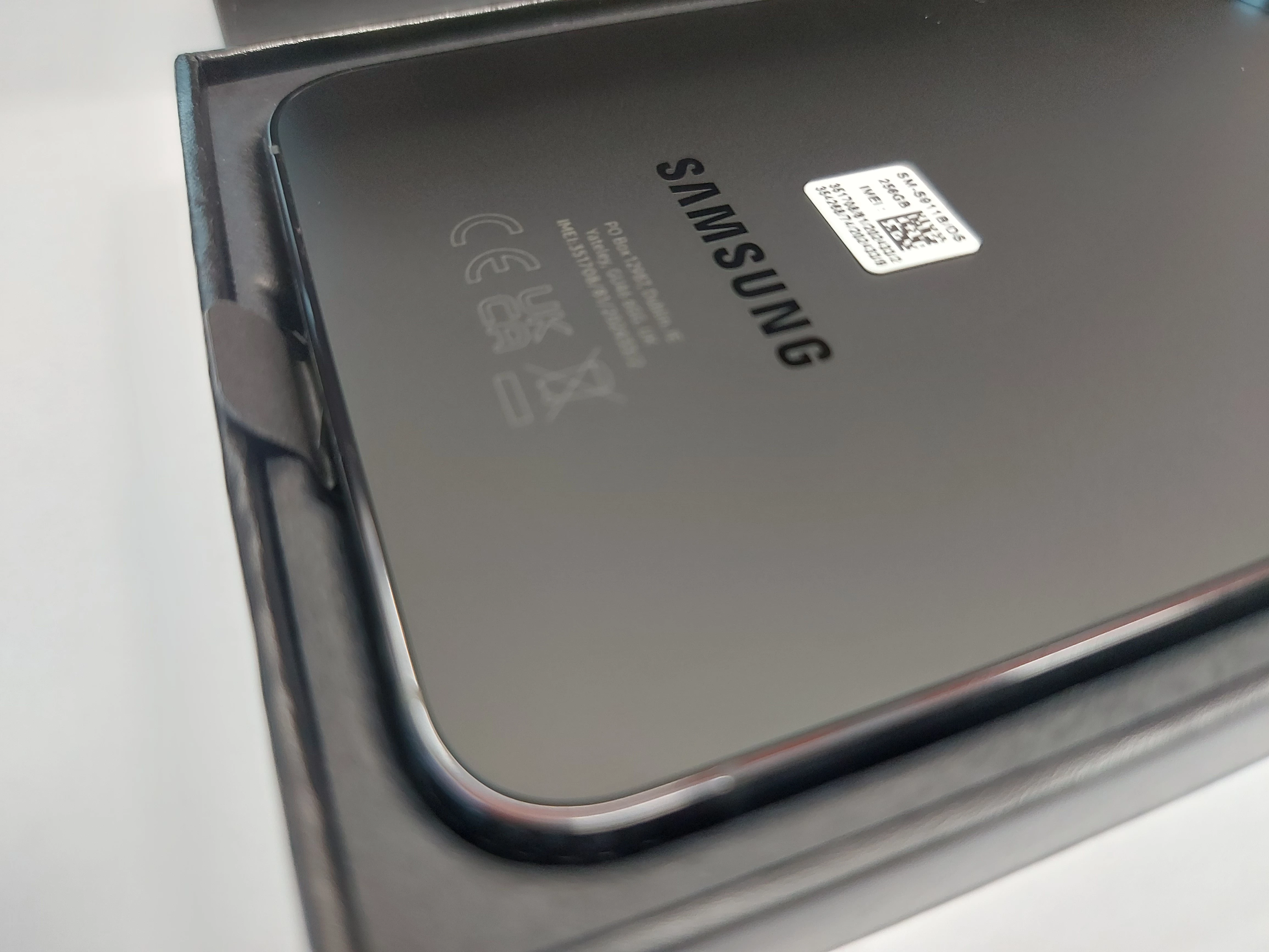 telefon-samsung-galaxy-s23-na-czesci-stan-na-czesci