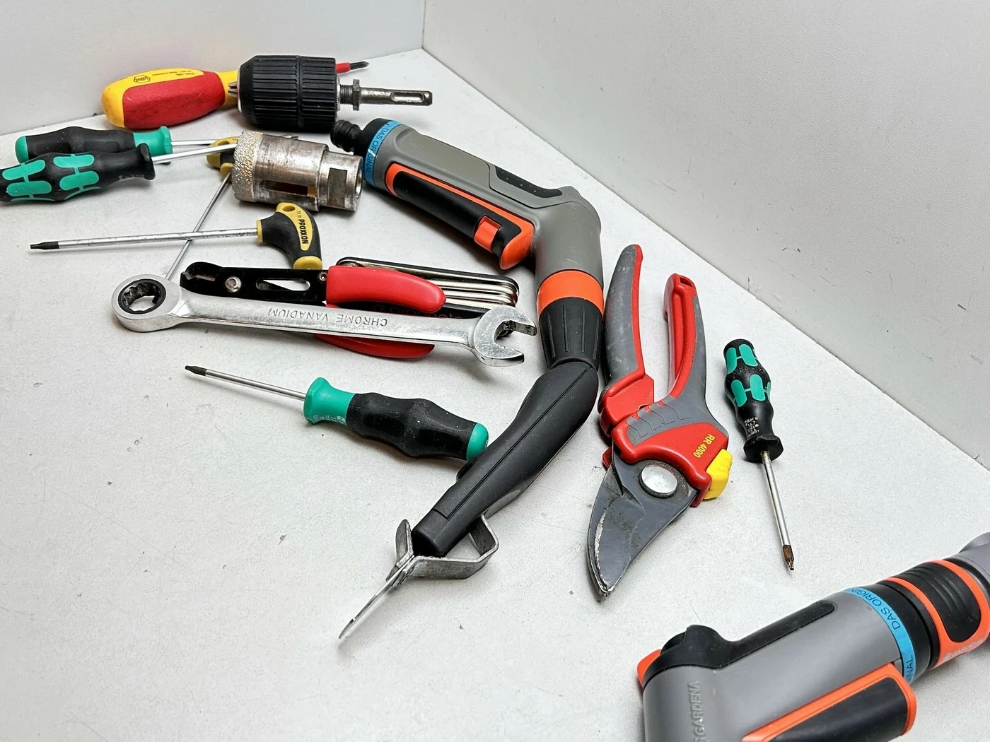 zestaw-narzedzi-kod-producenta-12546