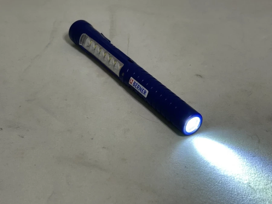 berner-lampka-latarka-pen-light-led-mocna-71-stan-uzywany