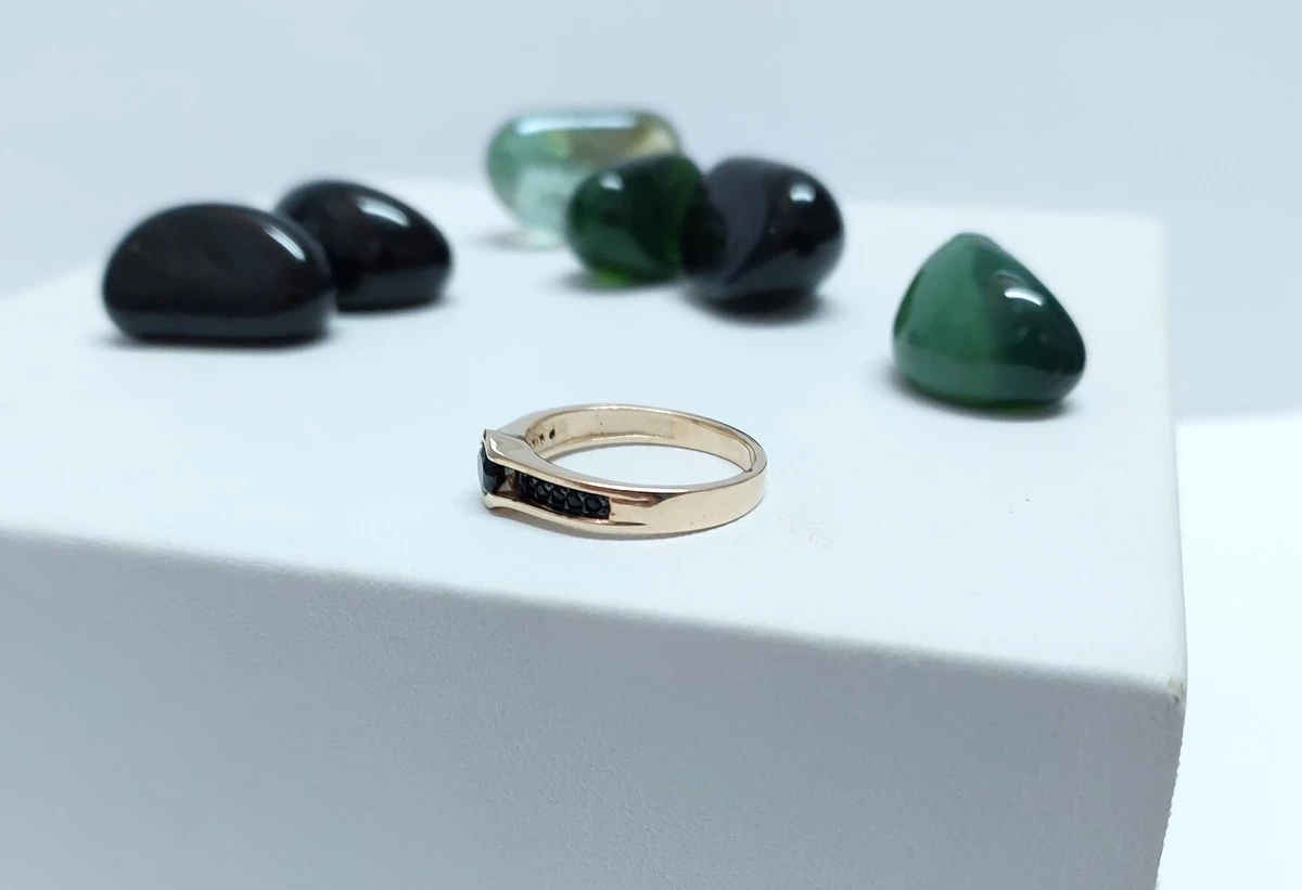 przecudny-zloty-pierscionek-585-czarne-oko-i-cyrk-kolor-dominujacy-205826-225106