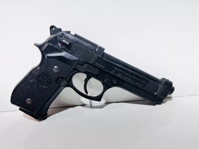 WIATRÓWKA BERETTA M92FS 4,5 MM BLACK