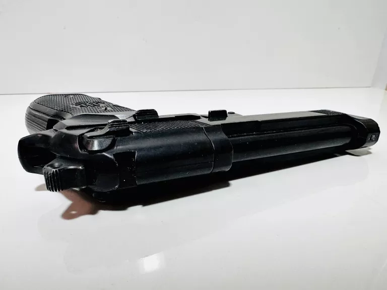 WIATRÓWKA BERETTA M92FS 4,5 MM BLACK