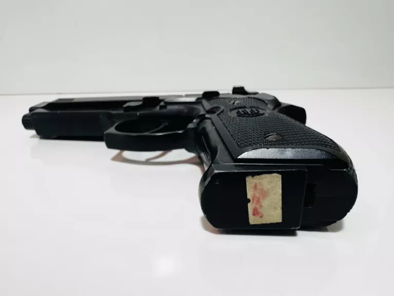 WIATRÓWKA BERETTA M92FS 4,5 MM BLACK