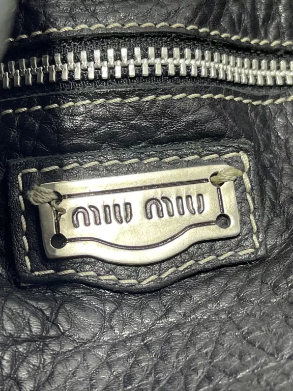 torba-miu-miu-material-dominujacy-skora-ekologiczna