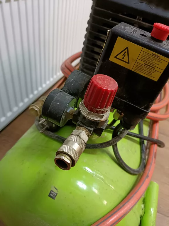 verto-kompresor-olejowy-50l-73k004-moc-kw-150