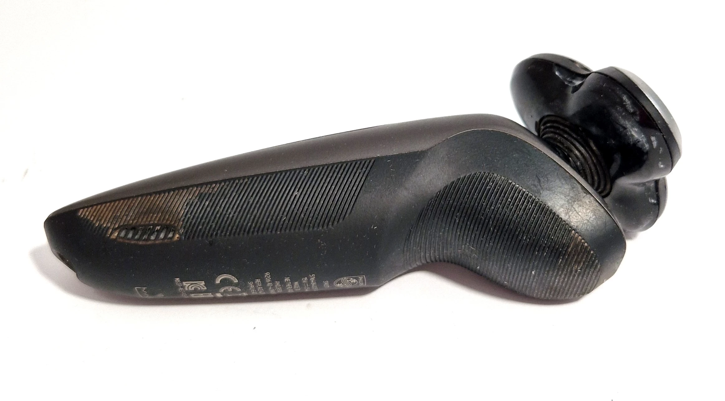 golarka-philips-s9031-uzytkowanie-na-mokro-i-sucho