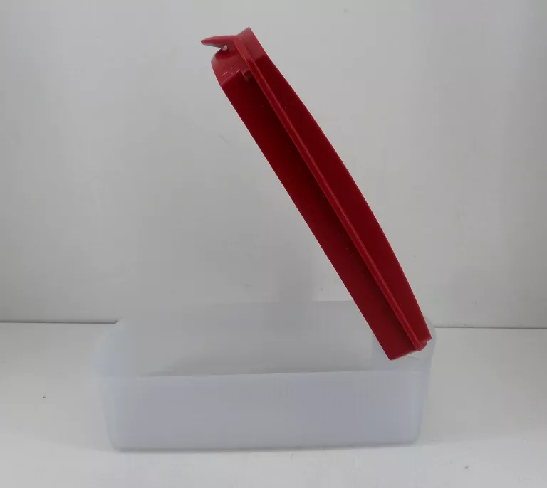 pojemnik-sypki-tupperware-350-ml-material-wykonania-tworzywo-sztuczne