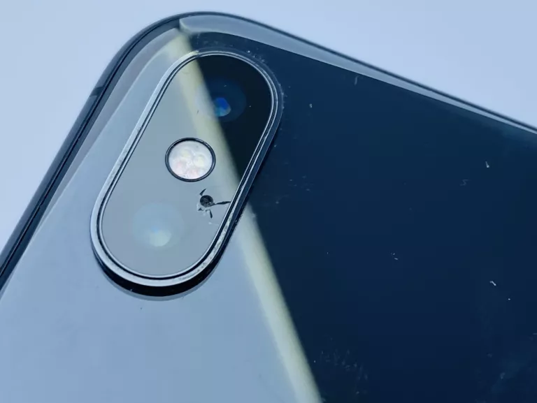APPLE IPHONE X 64 GB