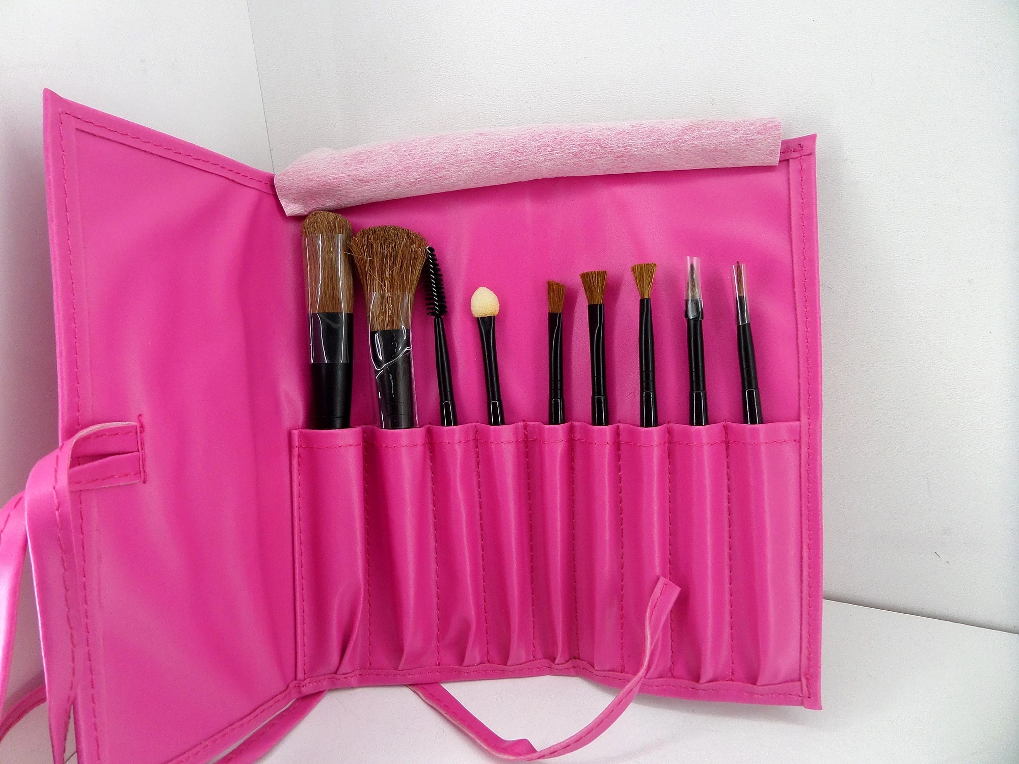 betterware-pedzle-do-makijazu-product-id-a05d796f-4a87-4a3b-a34a-990bfaad2f95