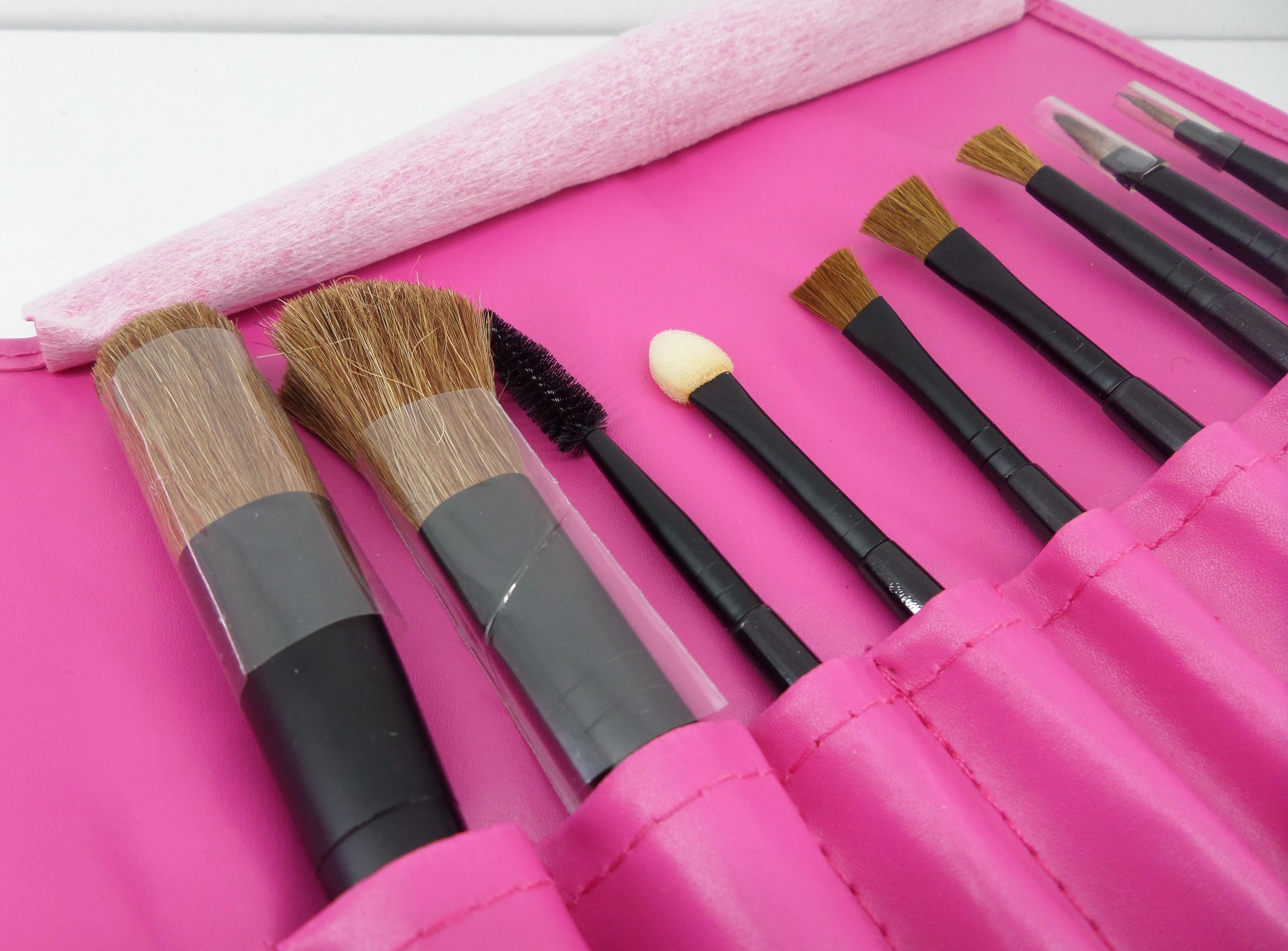 betterware-pedzle-do-makijazu-stan-powystawowy