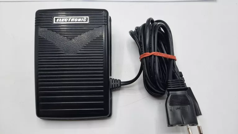 maszyna-do-szycia-singer-8280-stopkainstrukcja-stan-uzywany