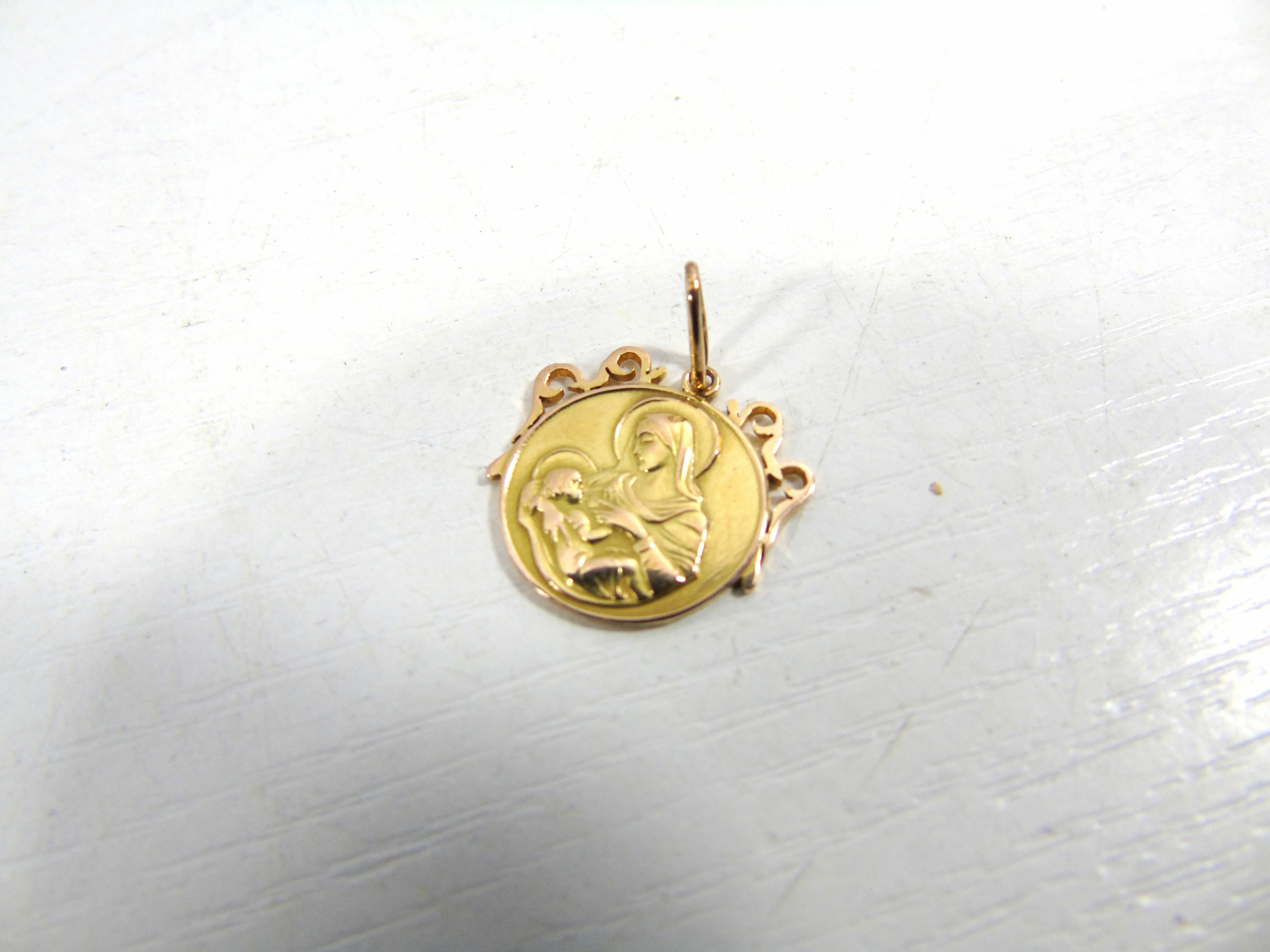 maryjny-zloty-medalik-pr585-w309g-plac-wolnosci-6-zuromin