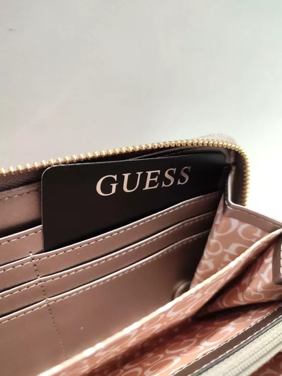 PORTFEL GUESS