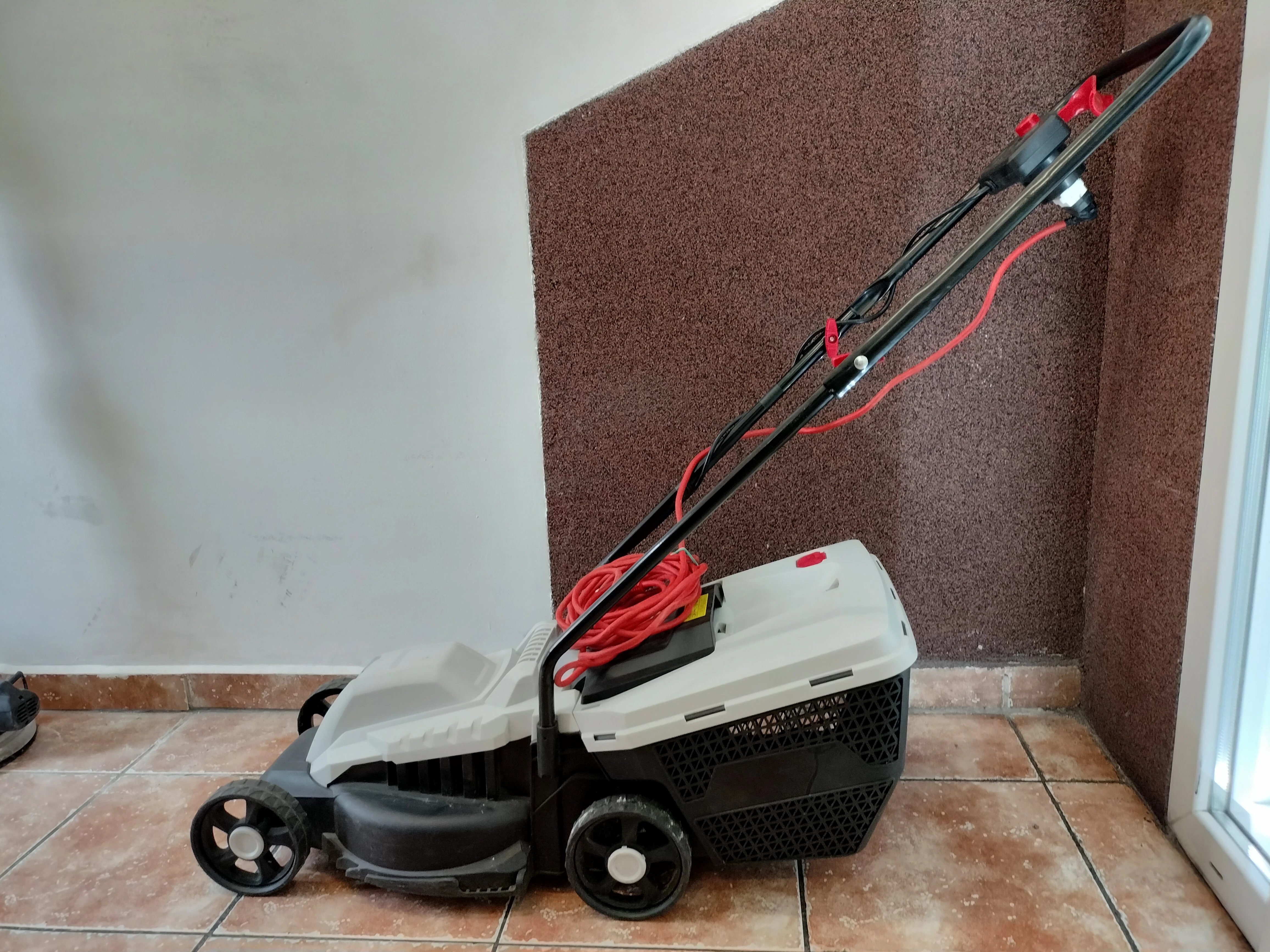 kosiarka-elektryczna-nac-le13-32-pb-c-1300w-moc-silnika-1300