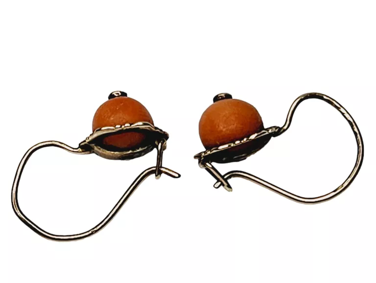 zlote-kolczyki-z-koralem-191g-333-marka-inna-marka