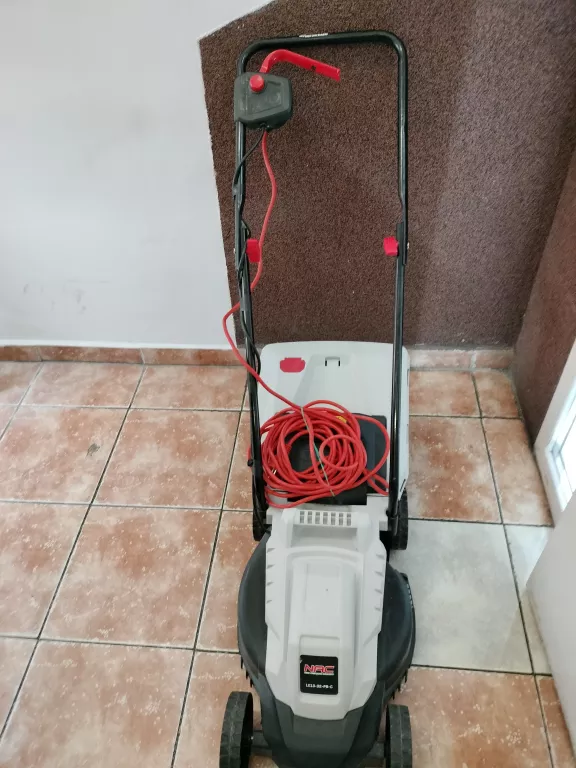 KOSIARKA ELEKTRYCZNA NAC LE13-32-PB-C 1300W