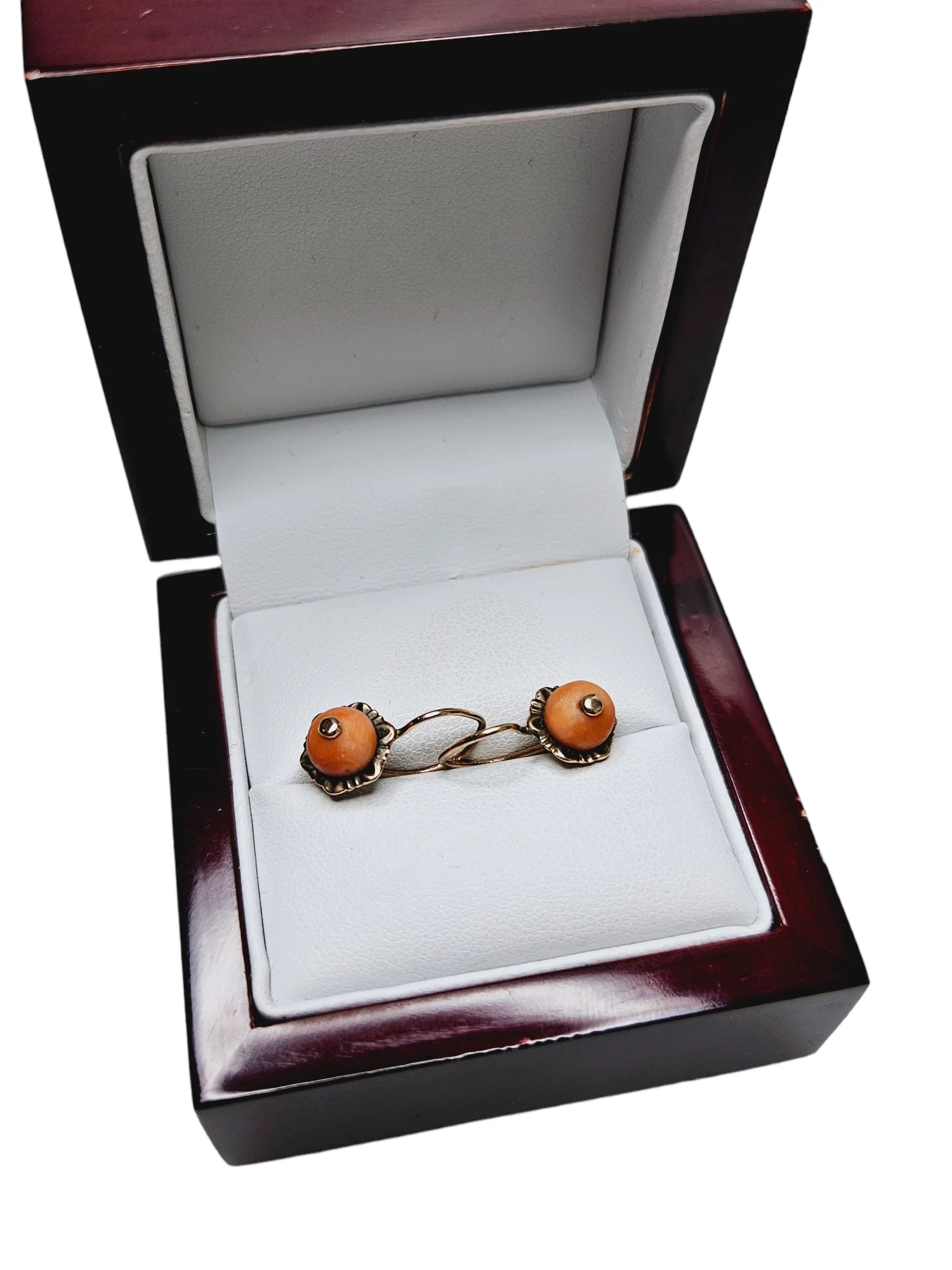 zlote-kolczyki-z-koralem-191g-333-kolor-dominujacy-zloty