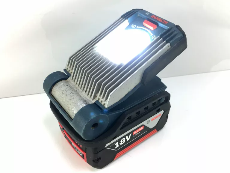 BOSCH GLI VARILED LATARKA LAMPA 14,4V/18V 5.0AH