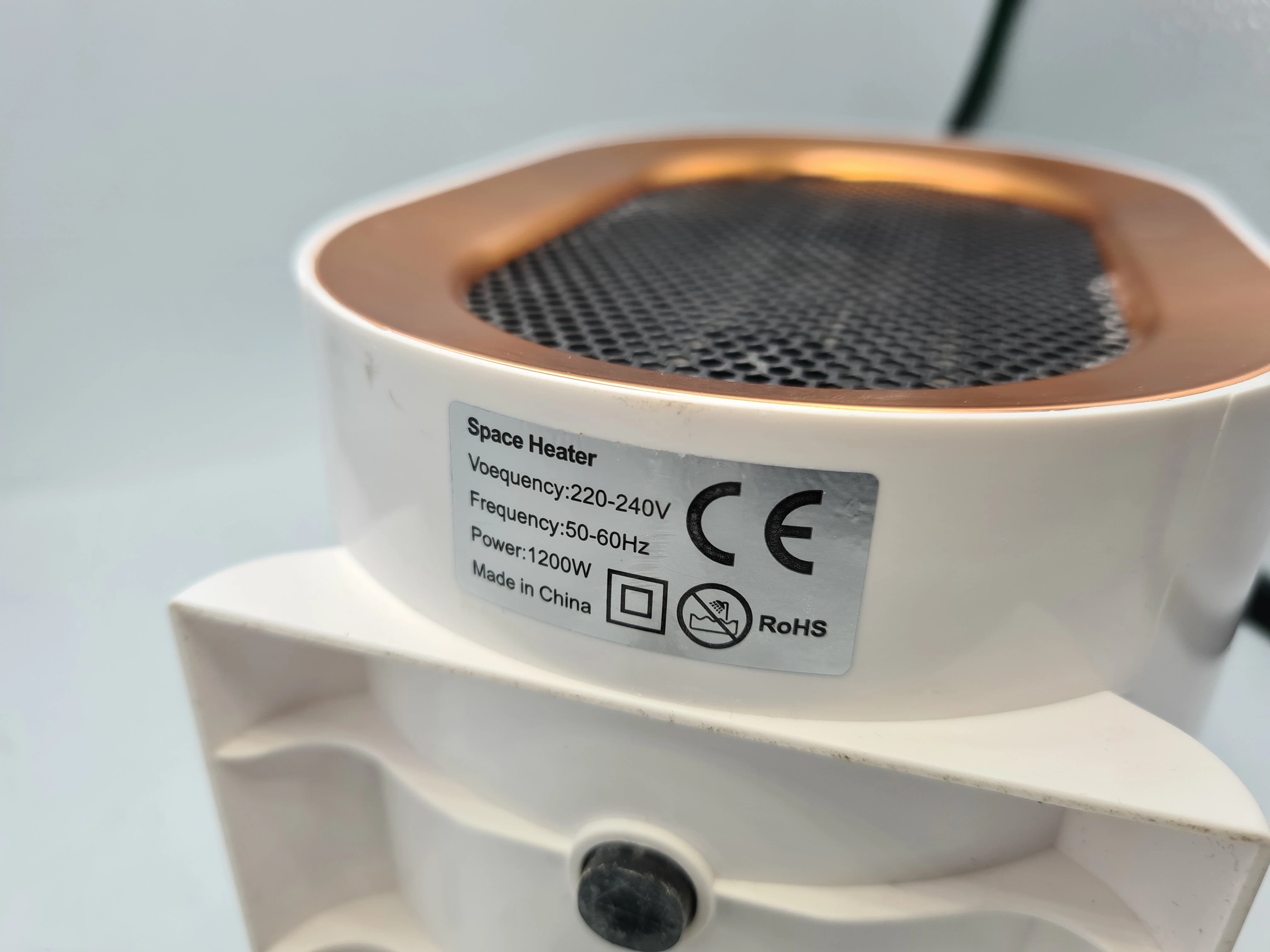 mini-ogrzewacz-heaterlux-moc-maksymalna-400