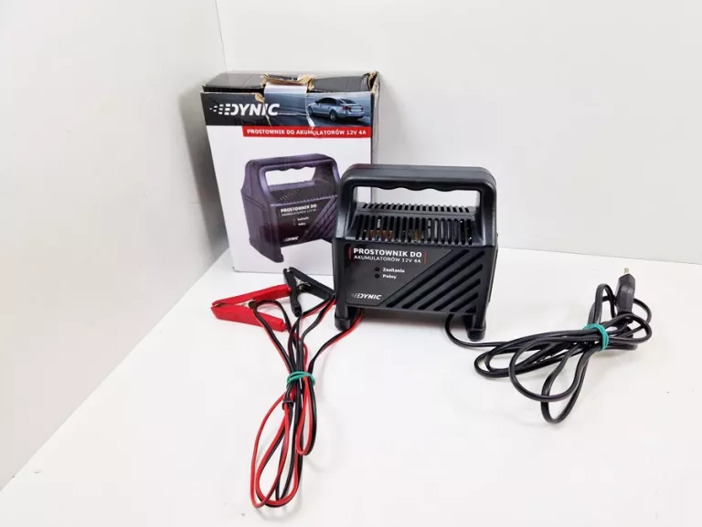PROSTOWNIK DO AKUMULATORÓW DYNIC 4A 12V