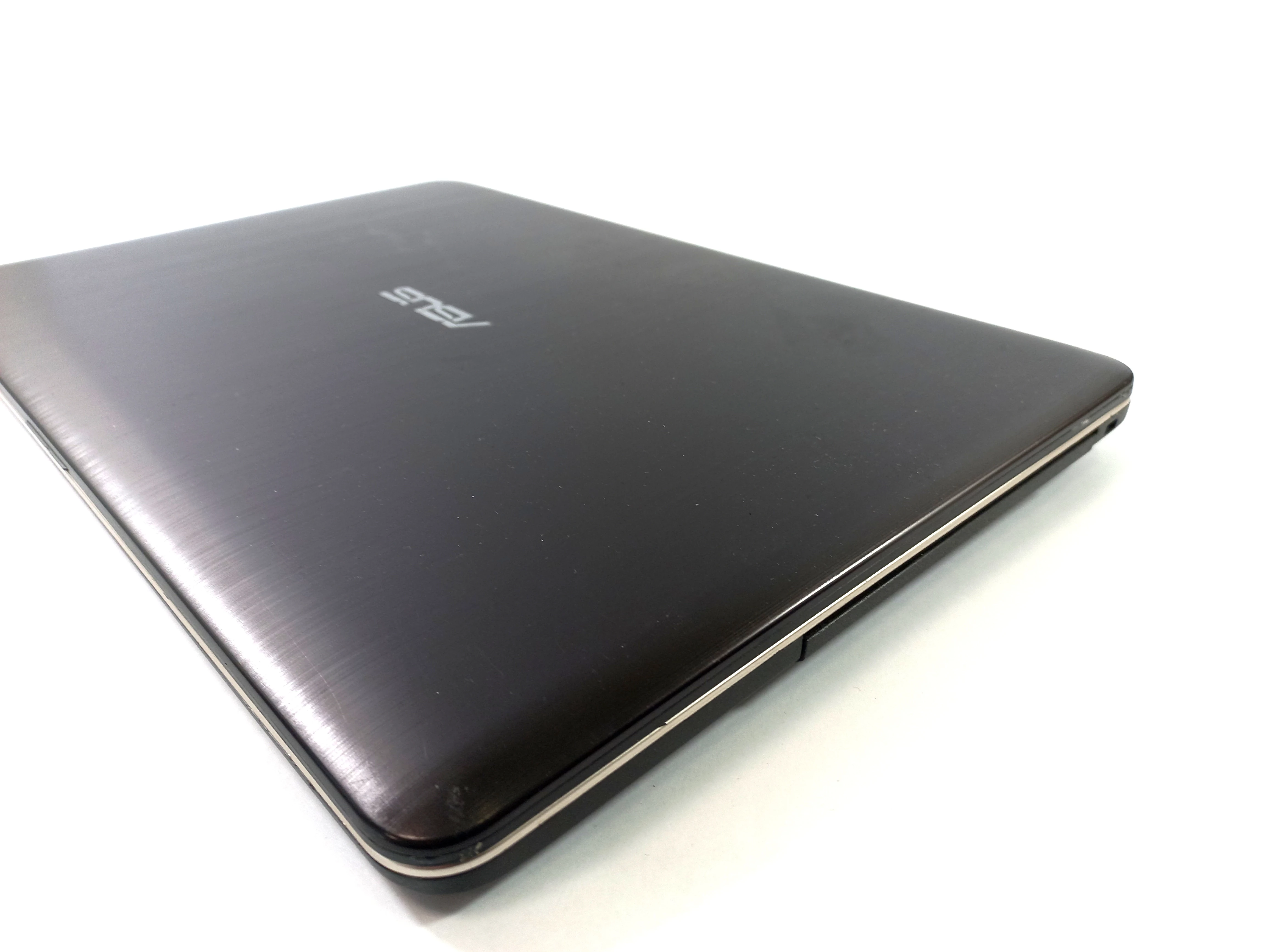 laptop-asus-sonicmaster-f540s-4gb500gb-opis-liczba-rdzeni-procesora-2