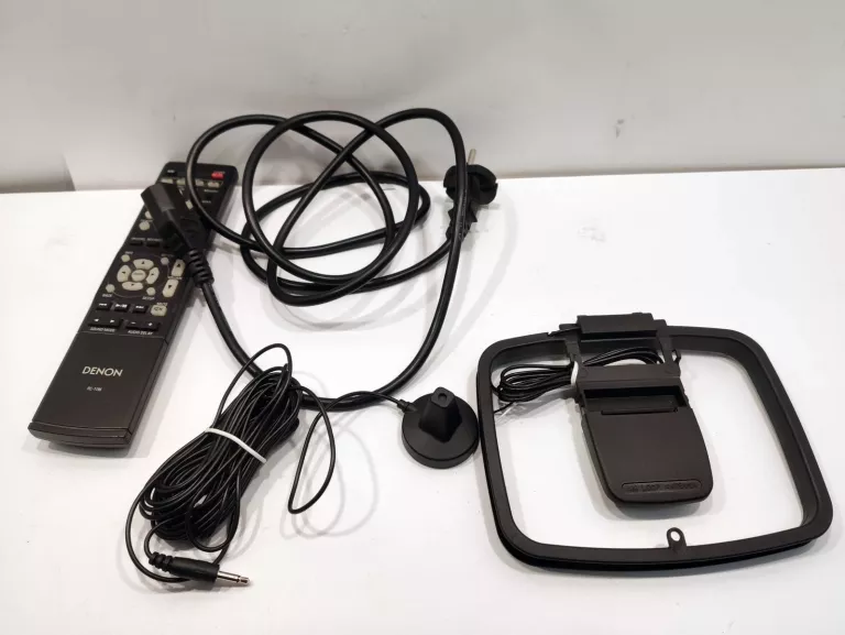 AMPLITUNER DENON AVR-X520BT KARTON, PILOT, ANTENA