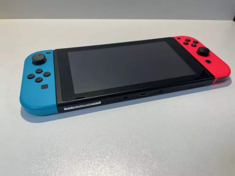 konsola-nintendo-switch-super-stan-gry-w-zestawie-nie