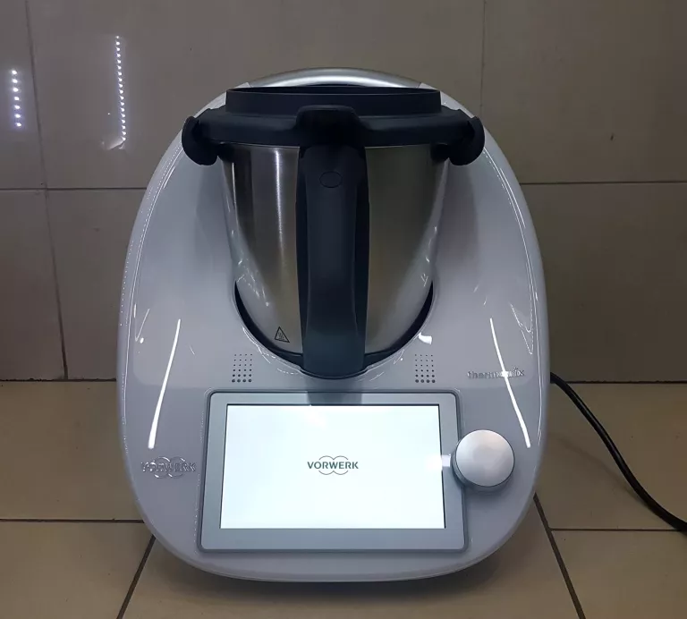 thermomix-vorwerk-tm6-komplet-gwarancja-stan-powystawowy