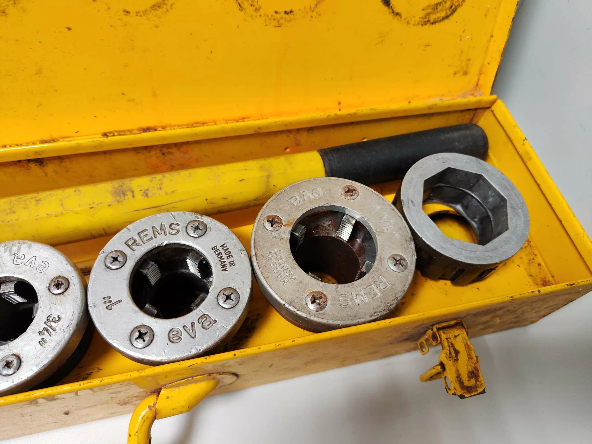 gwintownica-6-glowic-rems-520015-stan-uzywany