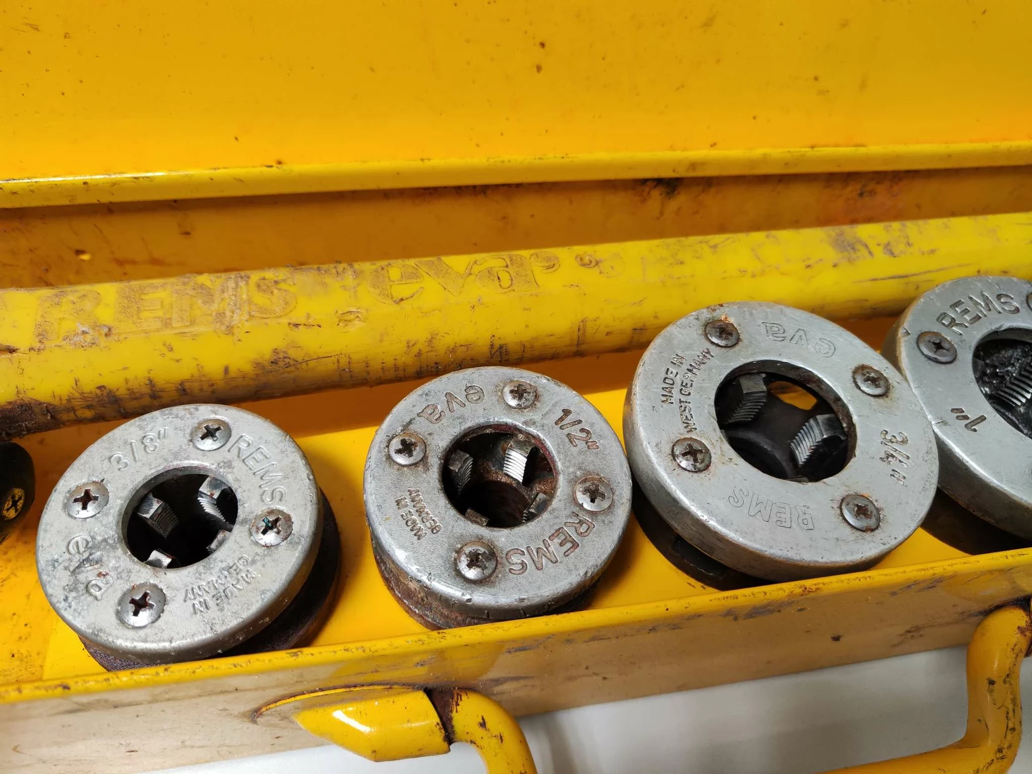 gwintownica-6-glowic-rems-520015-rozmiary-glowic-inny