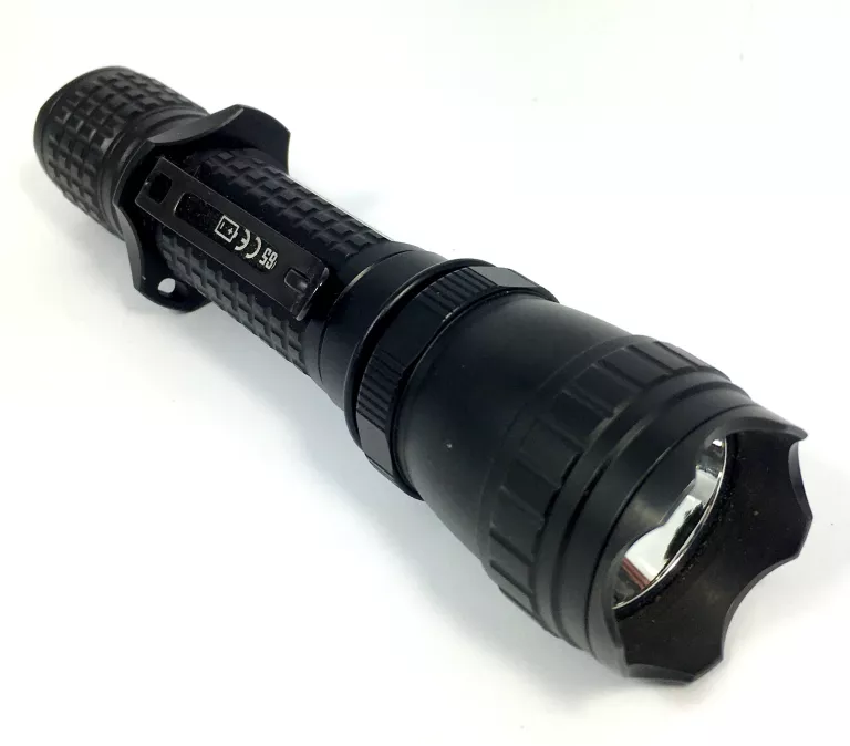 latarka-olight-m20-tactical-set-400-lmkomplet-wolnosci-2-nisko