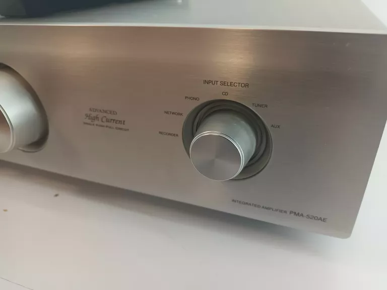 WZMACNIACZ DENON PMA-520AE