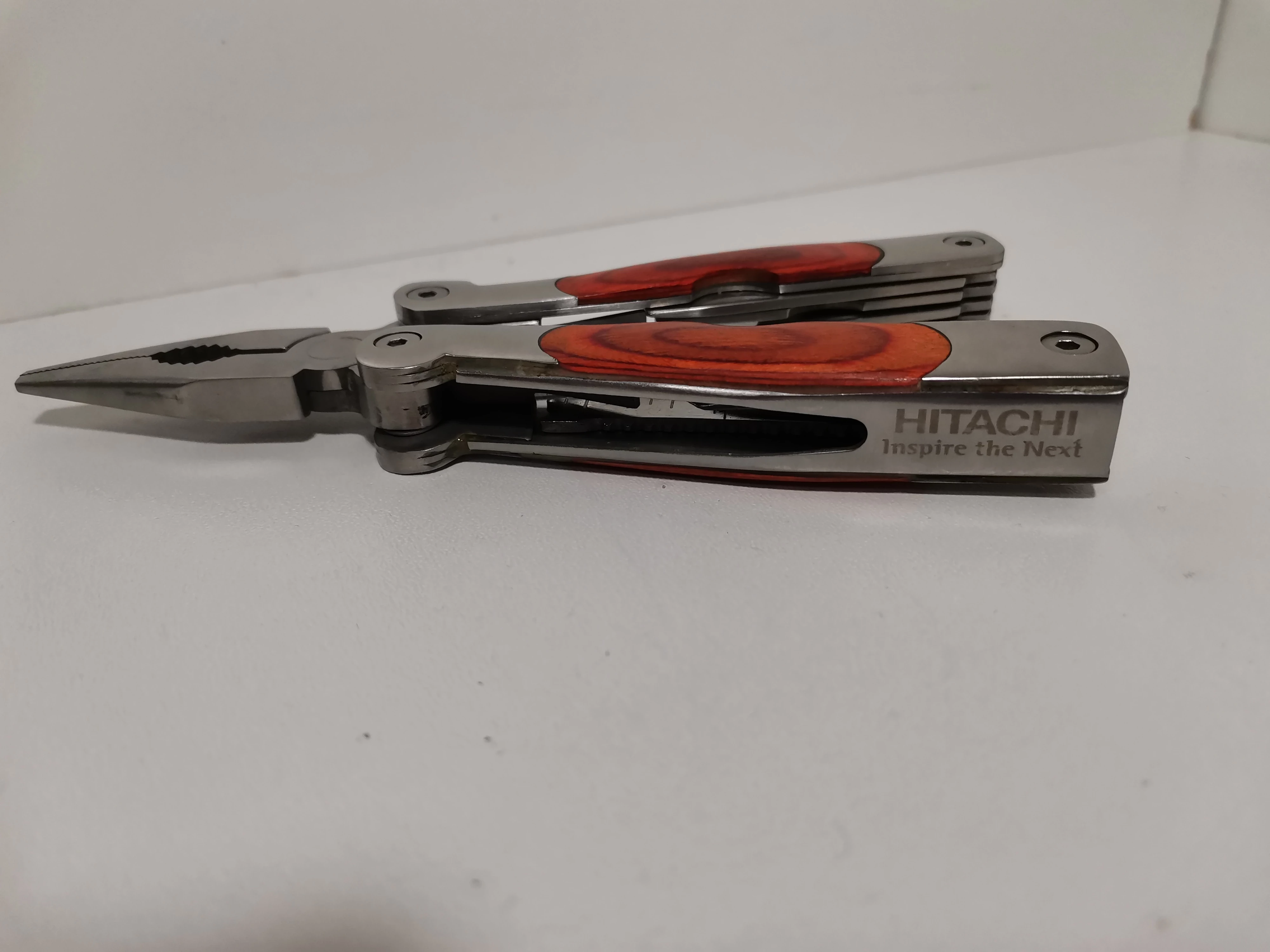 multitool-hitachi-marka-inna